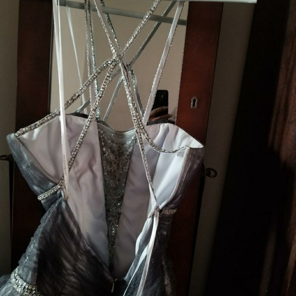 ⭐⭐⭐⬇***Prom Dress*** - Picture 4 of 8
